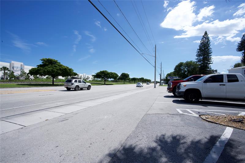 4581 N Dixie Highway Deerfield Beach FL 33064
