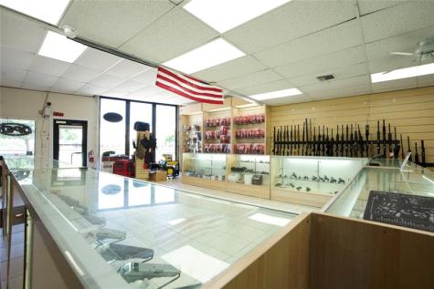 4581 N Dixie Highway Deerfield Beach FL 33064