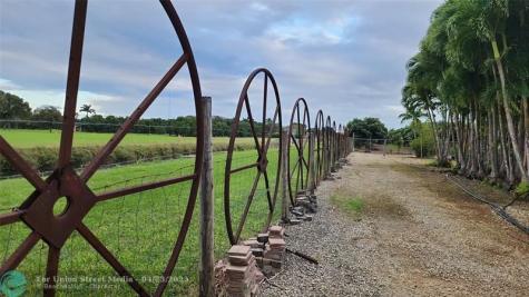 19801 SW 271st Street Homestead FL 33031