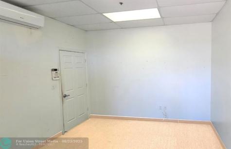 5501 N Nob Hill Road Sunrise FL 33351