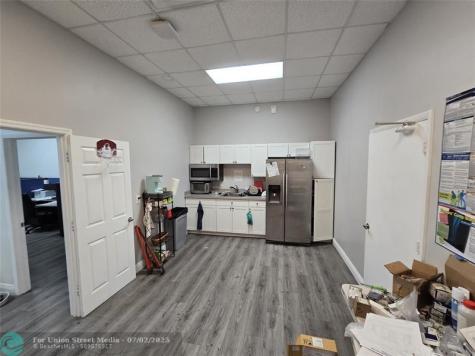 10322 NW 55th Street Sunrise FL 33351