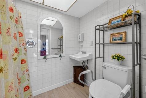 1700 NE 5 Street Fort Lauderdale FL 33301