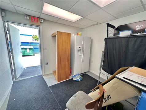 5751 Dawson Street Hollywood FL 33023