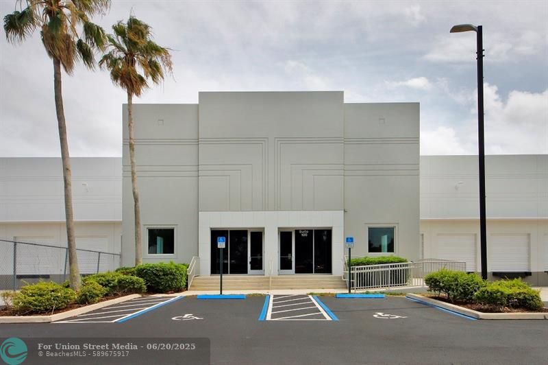 3250 N Park Central Boulevard North Pompano Beach FL 33064