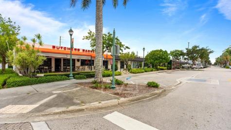 3560 NE 12th Avenue Oakland Park FL 33334