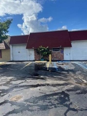 1901 N Dixie Highway Pompano Beach FL 33060