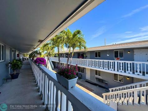 101-105 SE 26th Street Fort Lauderdale FL 33316