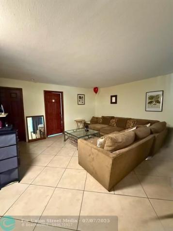 101-105 SE 26th Street Fort Lauderdale FL 33316