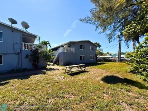 101-105 SE 26th Street Fort Lauderdale FL 33316