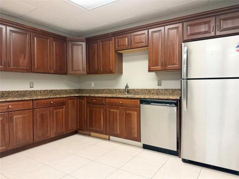 2425 NE 50th Street Fort Lauderdale FL 33308