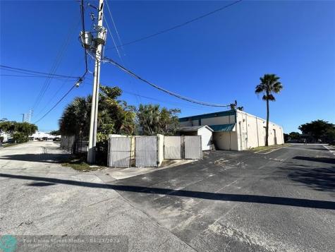 1883 NW 38th Avenue Lauderhill FL 33311