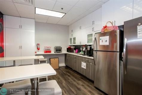 2690 Weston Road Weston FL 33331