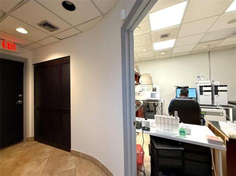 1500 N University Drive Coral Springs FL 33071