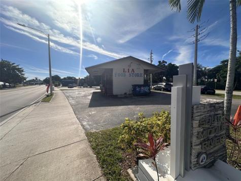 1790 N Andrews Square Fort Lauderdale FL 33311