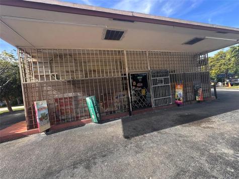 1790 N Andrews Square Fort Lauderdale FL 33311