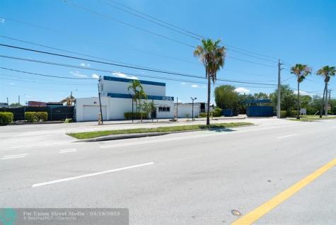 1126 Drive Martin Luther King Jr Boulevard Pompano Beach FL 33069