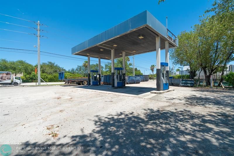 1126 Drive Martin Luther King Jr Boulevard Pompano Beach FL 33069