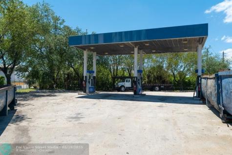 1126 Drive Martin Luther King Jr Boulevard Pompano Beach FL 33069