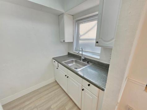 560 NE 15th Avenue Fort Lauderdale FL 33301