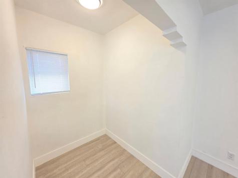 560 NE 15th Avenue Fort Lauderdale FL 33301