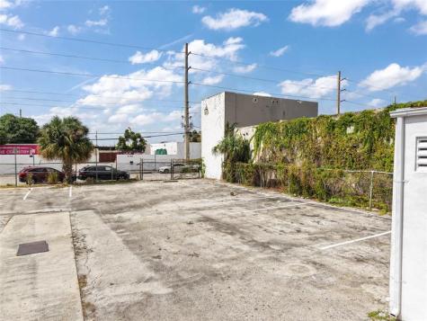 775 NW 21st Street Miami FL 33127