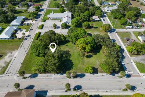 N 9th Street Fort Pierce FL 34950