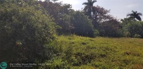 450 136th Street North Miami FL 33161