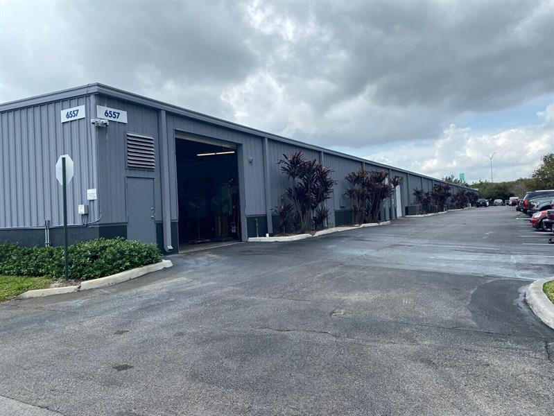6555 Garden Road Riviera Beach FL 33404