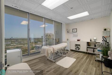 1720 E Harrison Street Hollywood FL 33020