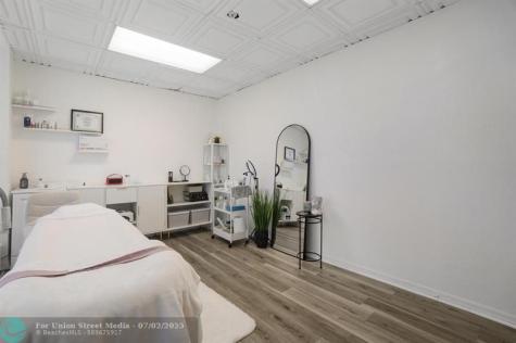 1720 E Harrison Street Hollywood FL 33020