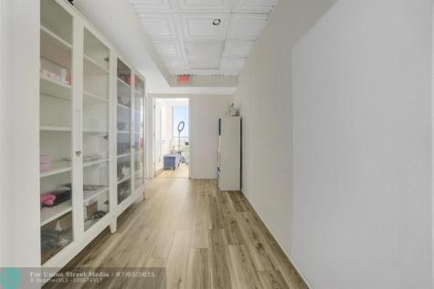 1720 E Harrison Street Hollywood FL 33020