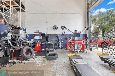 3593 S Military Trail Lake Worth FL 33463