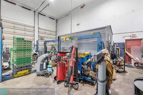 3593 S Military Trail Lake Worth FL 33463