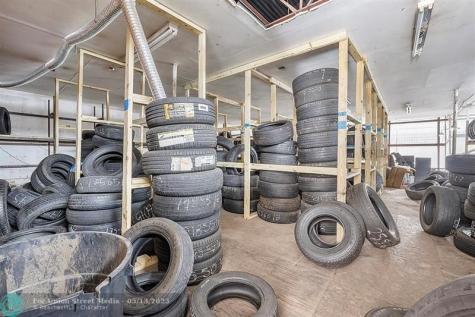 3593 S Military Trail Lake Worth FL 33463