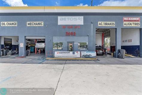 3593 S Military Trail Lake Worth FL 33463