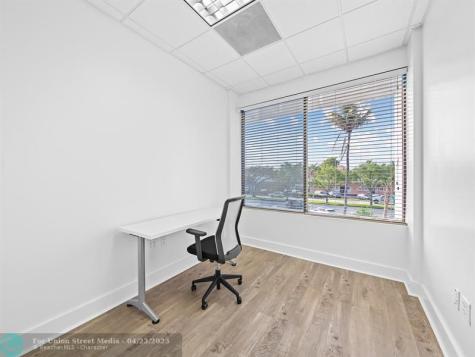 2801-2809 E Commercial Boulevard Fort Lauderdale FL 33308