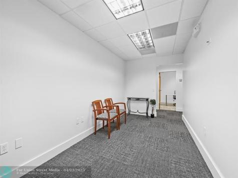 2801-2809 E Commercial Boulevard Fort Lauderdale FL 33308