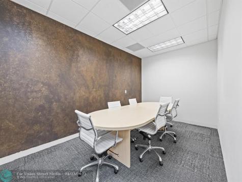 2801-2809 E Commercial Boulevard Fort Lauderdale FL 33308