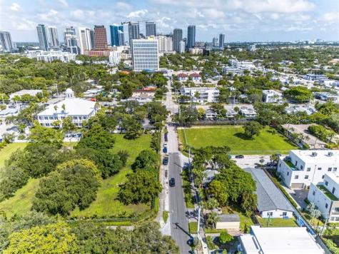 1230 SE 4th Avenue Fort Lauderdale FL 33316