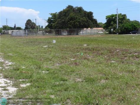 800 NW Dixie Highway Pompano Beach FL 33060