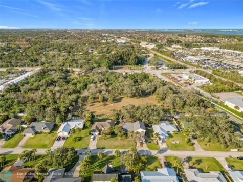 995 Old Dixie Highway Vero Beach FL 32962