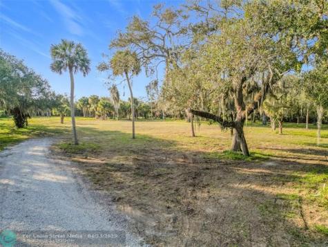 995 Old Dixie Highway Vero Beach FL 32962