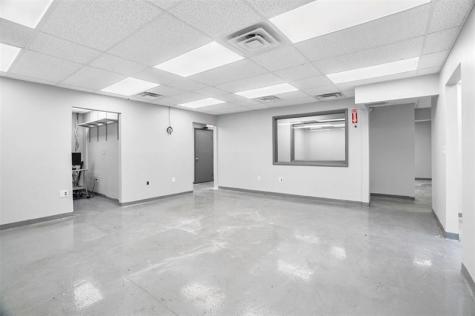 8328 NW 30th Terrace Miami FL 33122