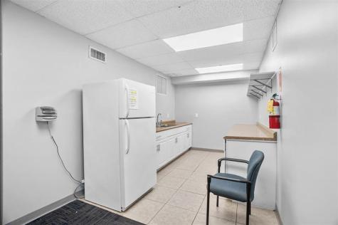 8328 NW 30th Terrace Miami FL 33122