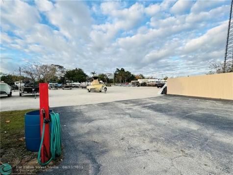 1130 Us 27 Lake Placid FL 33852