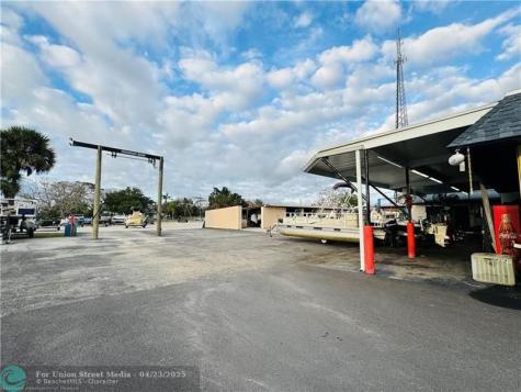 1130 Us 27 Lake Placid FL 33852