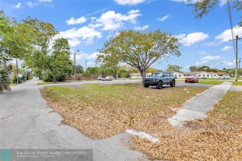 5912 Tyler Street Hollywood FL 33021