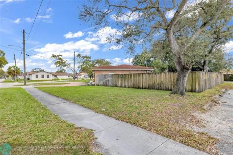 5912 Tyler Street Hollywood FL 33021