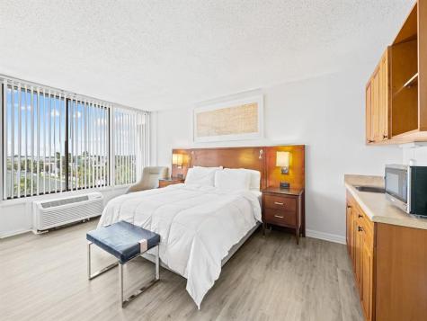 9309 S Orange Blossom Trail Orlando FL 32837