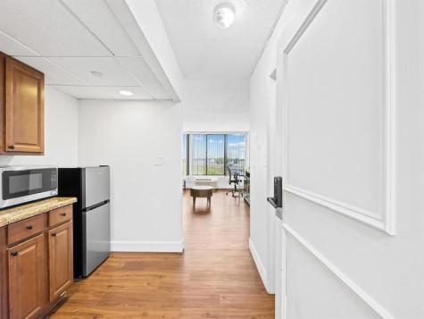 9309 S Orange Blossom Trail Orlando FL 32837